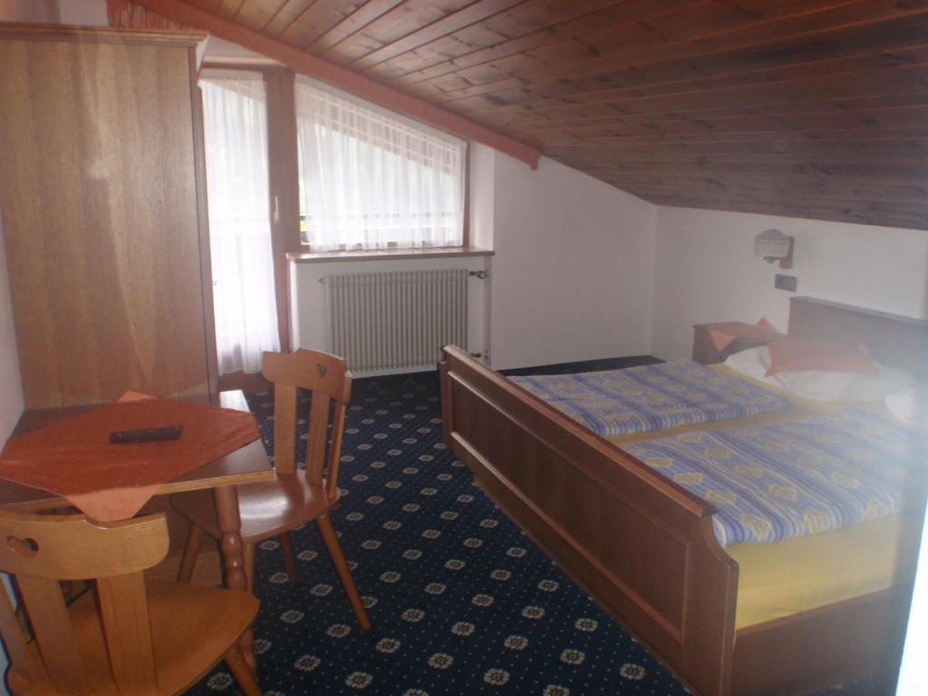 Hotel Silvesterhof Dobbiaco Habitación foto